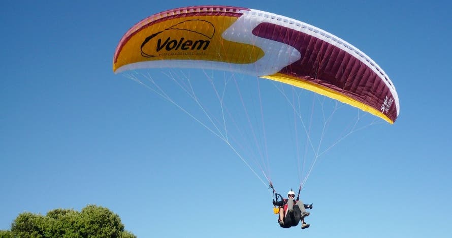Aventura aérea en Berguedà: bautismo de parapente biplaza