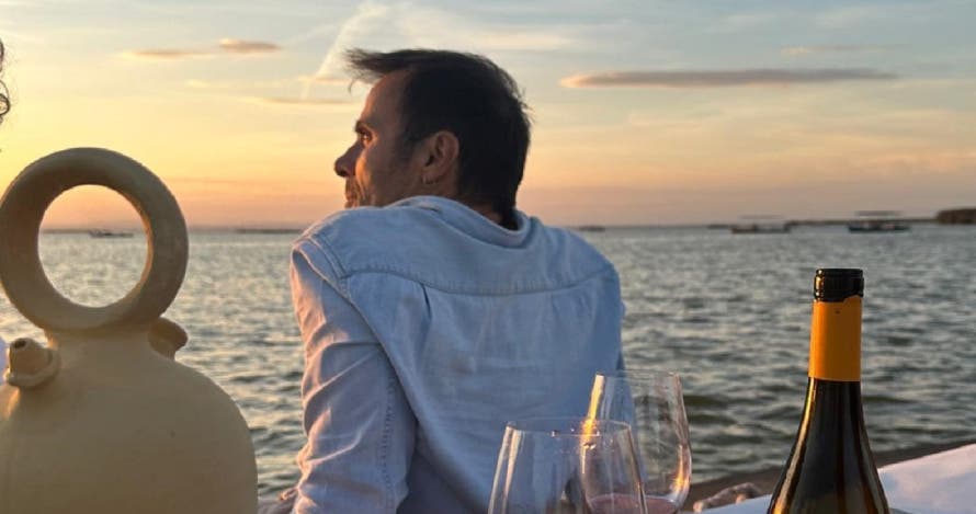 Cata de vinos paseando en barca por la Albufera