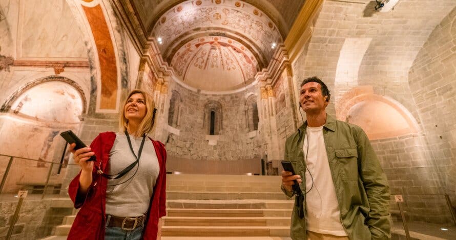 Món Sant Benet, experiencia medieval en el monasterio