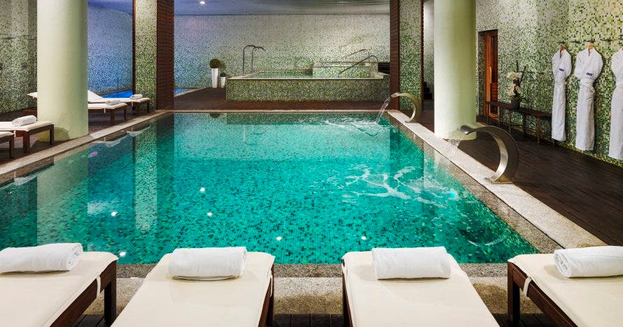 Relax y romance: circuito termal y cena, ¡momento especial juntos!