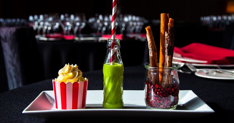 Sopar dels sentits: cena y visita guiada en Real Academia de Medicina