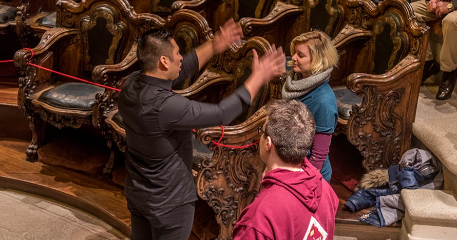 Sopar dels sentits: cena y visita guiada en Real Academia de Medicina