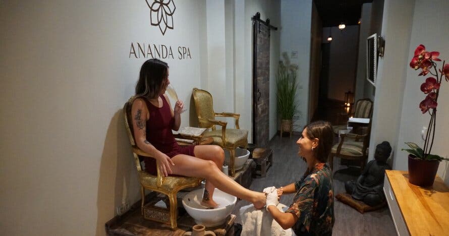 Masaje para dos en cabina VIP, cócteles y jacuzzi privado, ¡planazo!