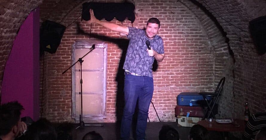 La Cueva Comedy  Club, Open Mic