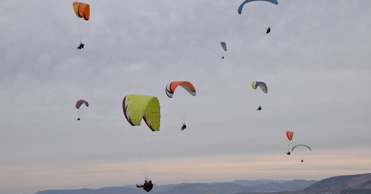Vuelo en parapente en alta montaña