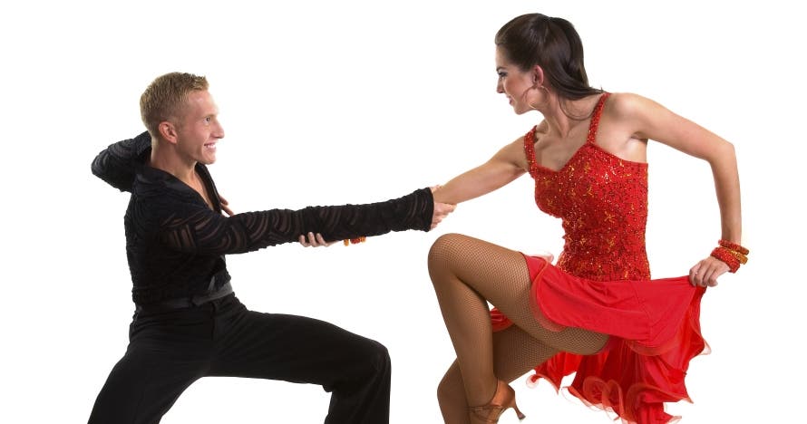 Ritmo y diversión: aprende salsa y bachata en clases particulares