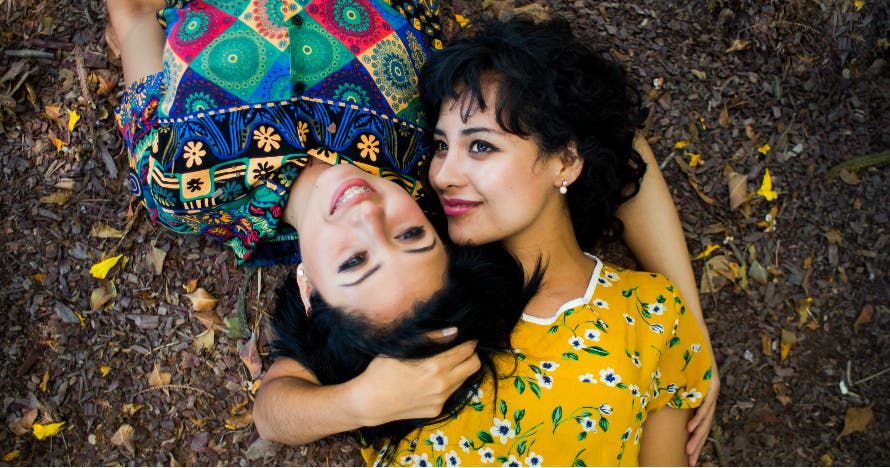 Beca y Eva Dicen que se Quieren - FIAED Segunda Edición