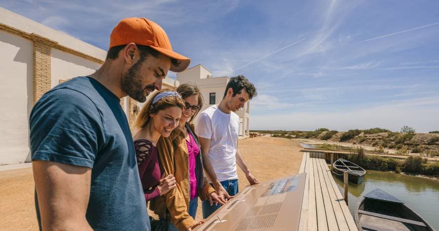 Visita a MónNatura Delta de l'Ebre