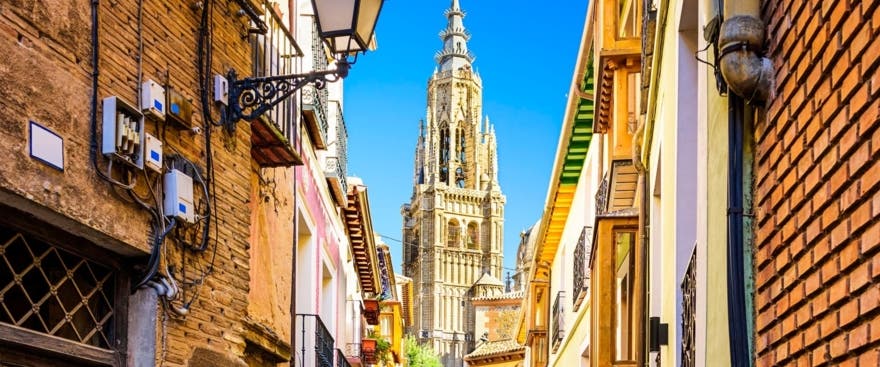 Visita Toledo y Segovia en un día con entrada al Alcázar de Segovia