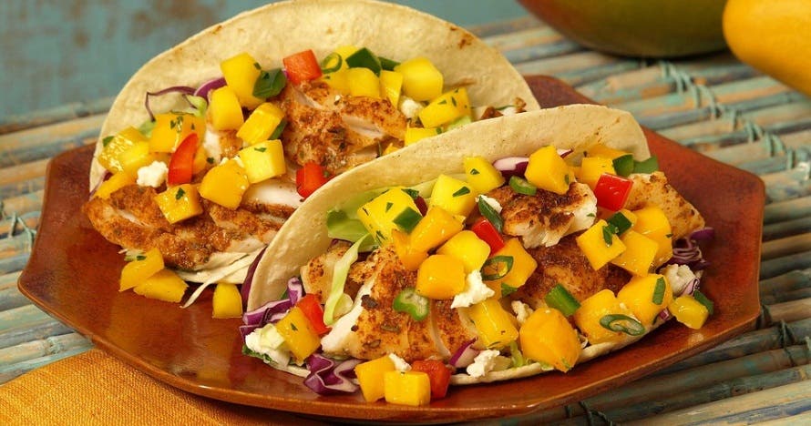 Cata de tequilas y mezcales con tacos: sumérgete en México