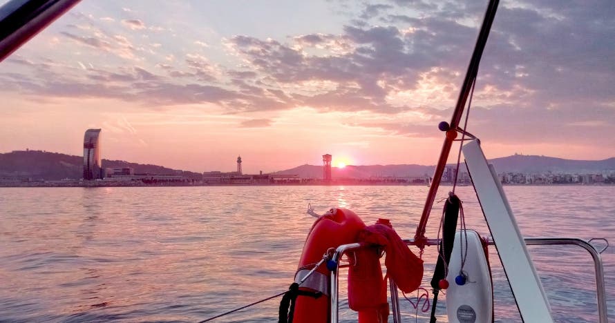 Un atardecer de lujo en velero - Sensational Sunset Sail
