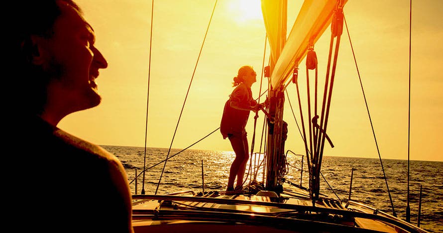 Un atardecer de lujo en velero - Sensational Sunset Sail