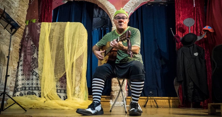 MúSIcMuSIcAndiS: clown, música y más...