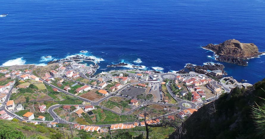 Skywalk, Fanal, Piscinas Volcánicas de Porto Moniz y más...en 4x4 Tour