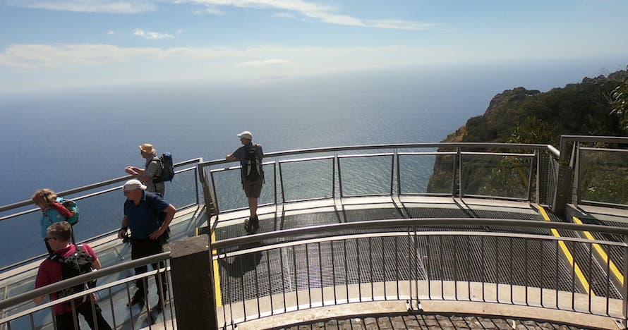 Skywalk, Fanal, Piscinas Volcánicas de Porto Moniz y más...en 4x4 Tour