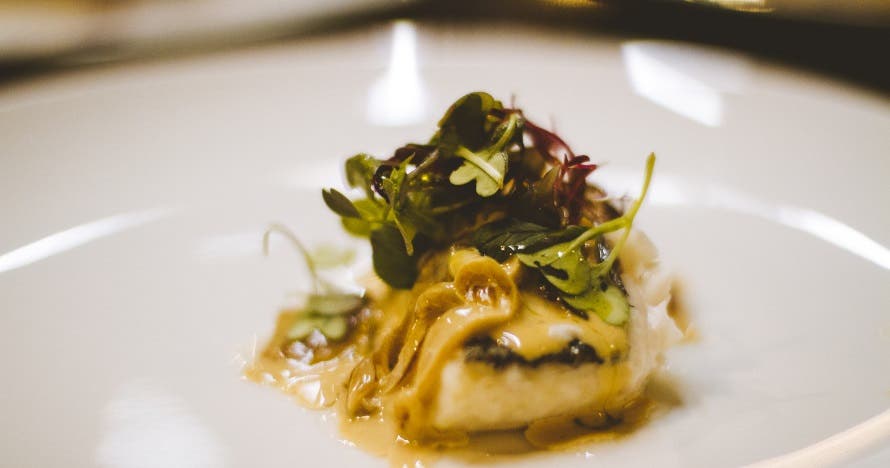 Experiencia gastronómica clandestina: cena en un lugar secreto