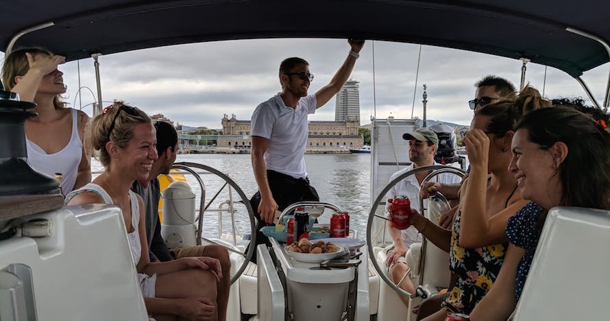 Excursión privada en velero por el Mediterráneo