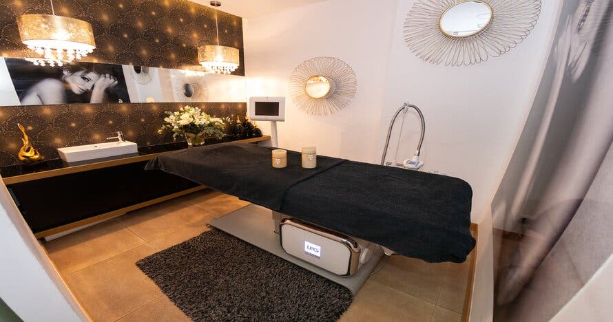Renueva tu piel con este exclusivo tratamiento facial Premier