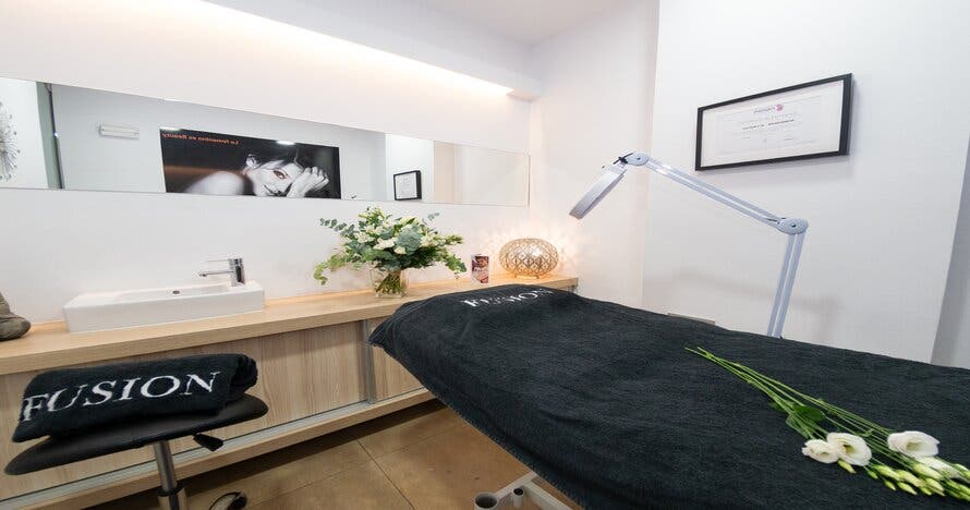 Renueva tu piel con este exclusivo tratamiento facial Premier