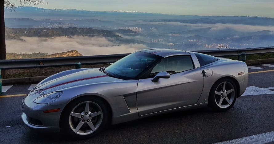 Conduce un Ferrari F430 Spider,un Porsche o un Corvette por Montserrat