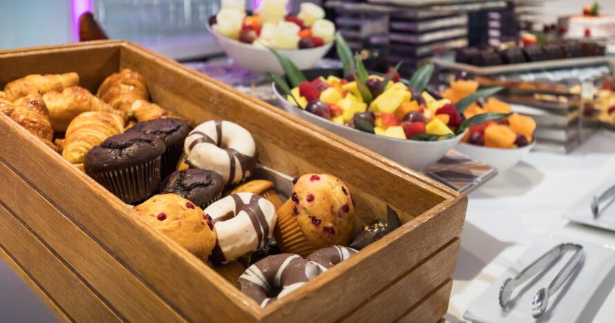 Brunch buffet libre en B-Lounge: delicias y vistas espectaculares
