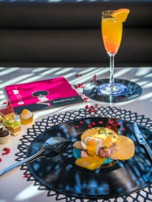 Brunch buffet libre en B-Lounge: delicias y vistas espectaculares
