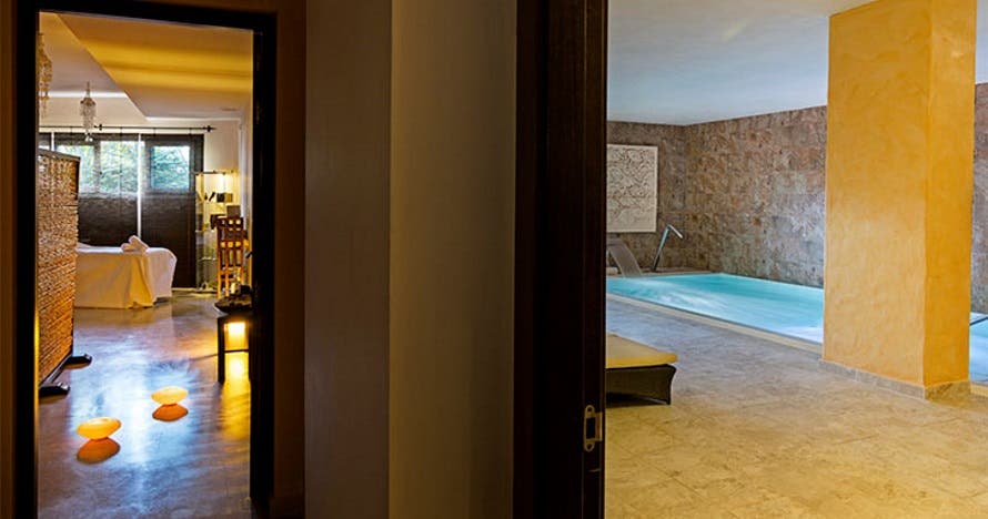 Escapada de lujo: masajes y piscina en El Cortijo de Zahara