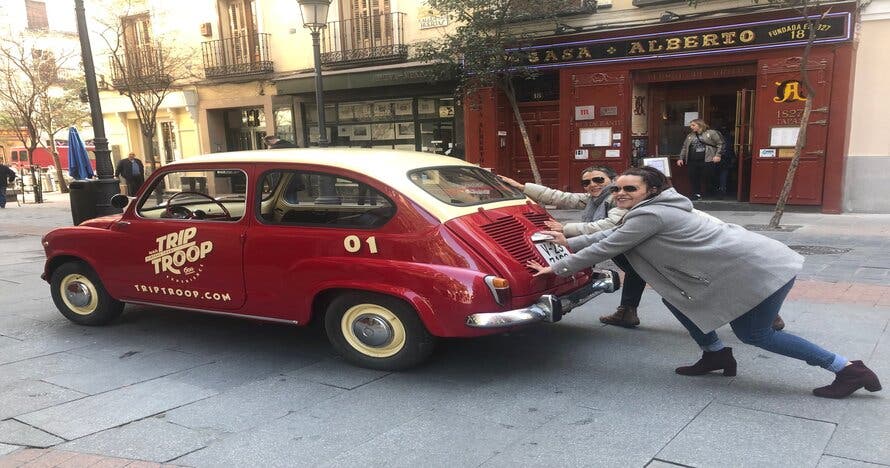 Conduce un Seat 600 con tapeo incluido. Tour dominguero.