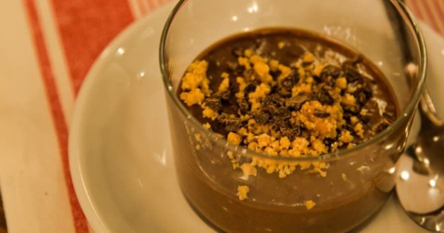 Maridaje de vinos y tapas km 0: una experiencia gastronómica única