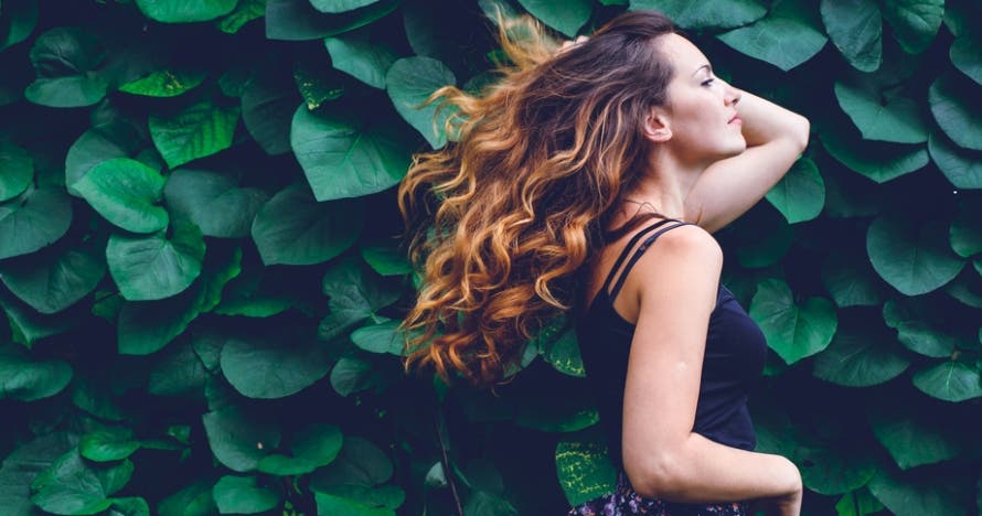 Repara tu melena con Olaplex, ¡y lúcela!