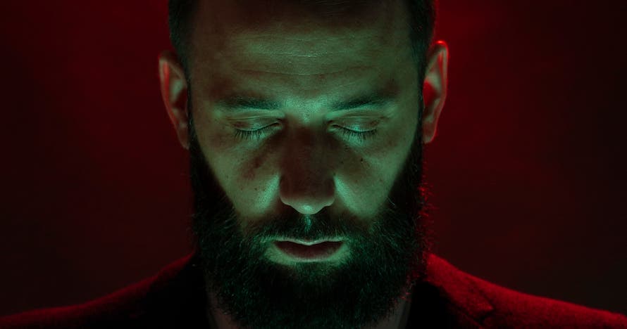 Conspiración, un viaje mentalista de Pablo Raijenstein