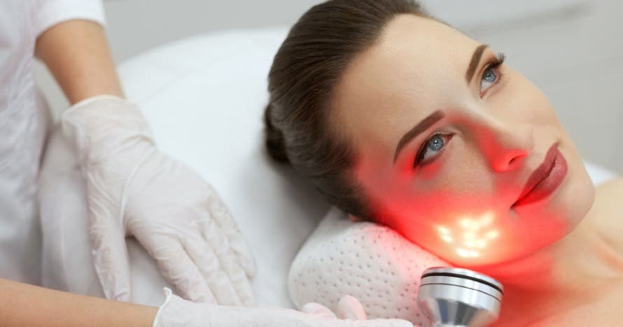 Elimina arrugas y rejuvenece tu piel con luz LED