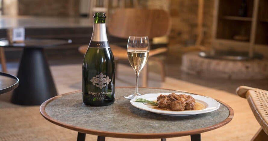 Visita a Segura Viudas: Vinos, tapas y el encanto de una bodega