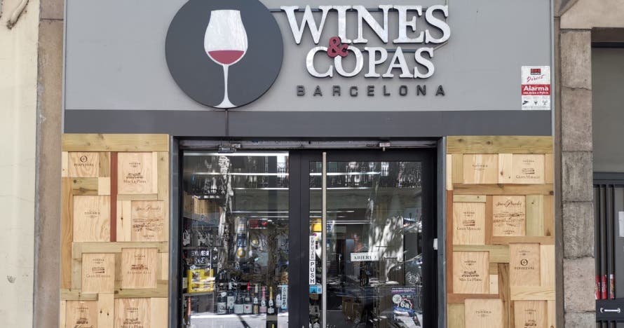 Regala una experiencia única: cata de vino o vermut en Barcelona