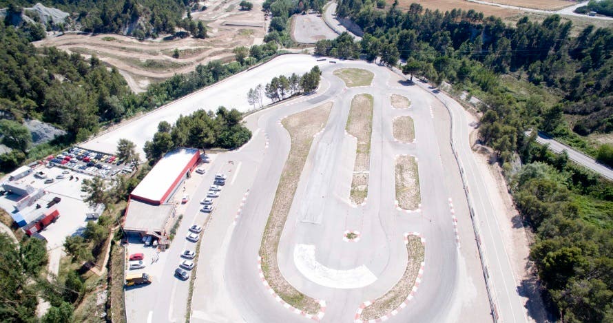 Curso de 8 horas de conducción deportiva de coches