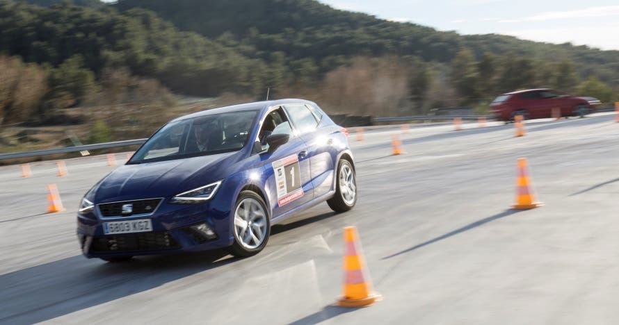 Curso de 8 horas de conducción deportiva de coches