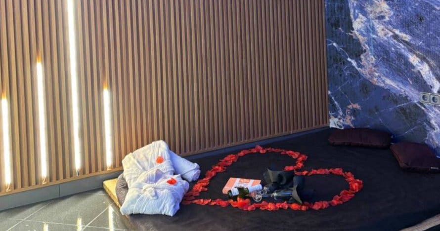 Relajación y amor: masaje ecológico, jacuzzi y bombones en pareja