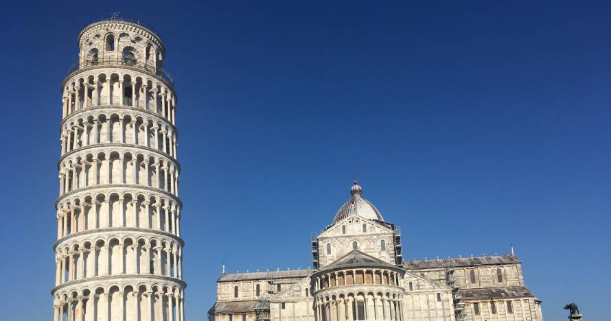 Visita guiada Plaza de los MIlagros + Entrada Torre Inclinada opcional