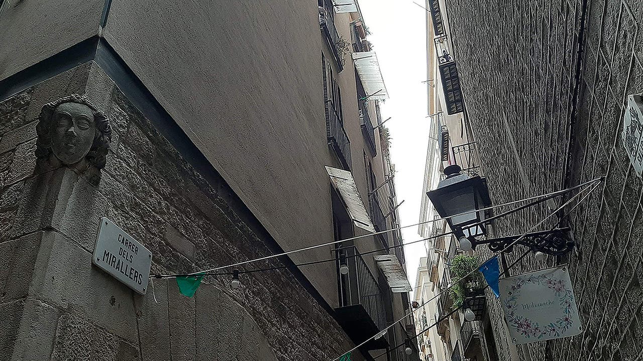 Born, secretos y leyendas