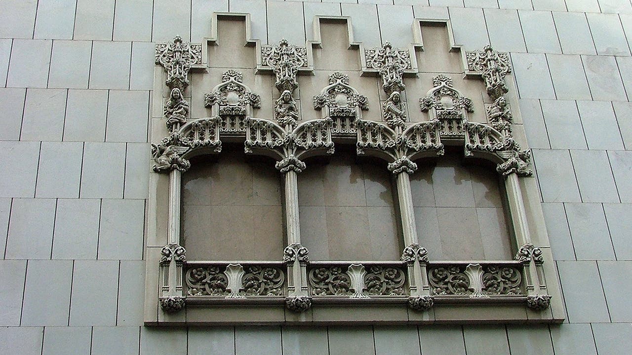 Eixample, secretos y leyendas de una época vibrante