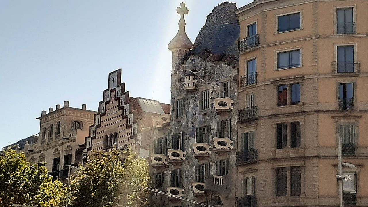 Eixample, secretos y leyendas de una época vibrante