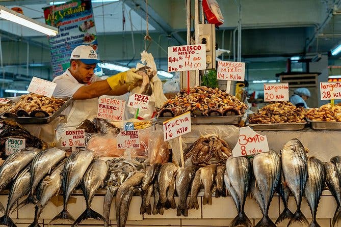 Las 10 degustaciones de Lima con lugareños: tour privado de comida callejera