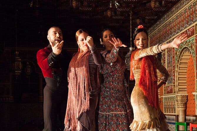 Espectáculo flamenco y menú especial en Torres Bermejas de Madrid