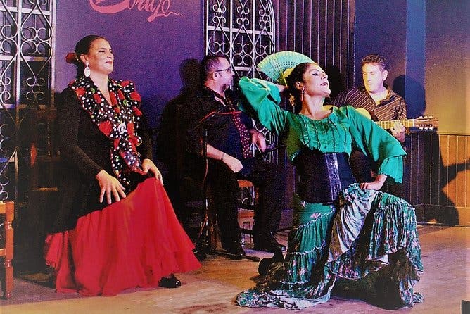 Espectáculo de flamenco con cena y taller en Madrid