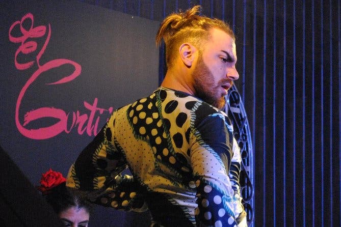 Espectáculo de flamenco con cena y taller en Madrid