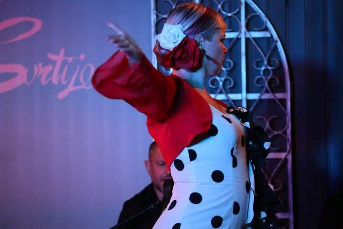 Espectáculo de flamenco con cena y taller en Madrid