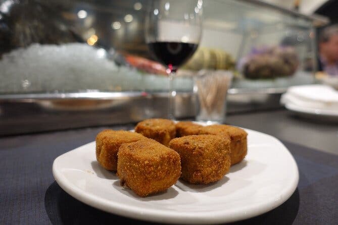 Tour guiado de tapas gourmet en grupo reducido en Madrid