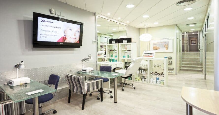 Piel radiante y perfecta con tratamiento de diamante y vitamina C