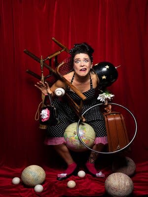 ¡Qué circo de mujer!