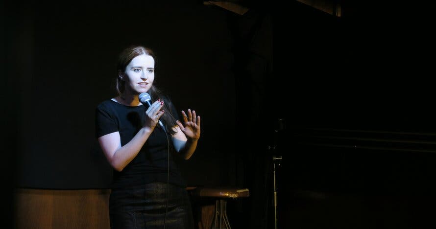Sparks- El show de humor negro - Silvia Sparks